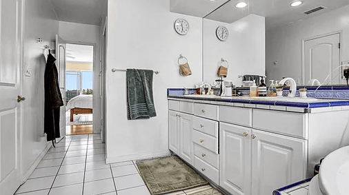 4612 Wolfe Way, Woodland Hills, CA 91364554