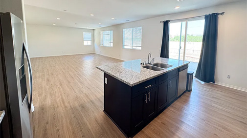 993 Peach Grv, Riverside, CA 92501794