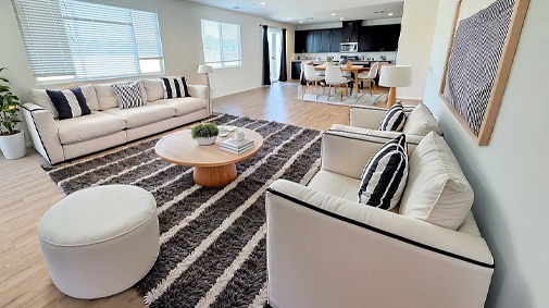 993 Peach Grv, Riverside, CA 92501795