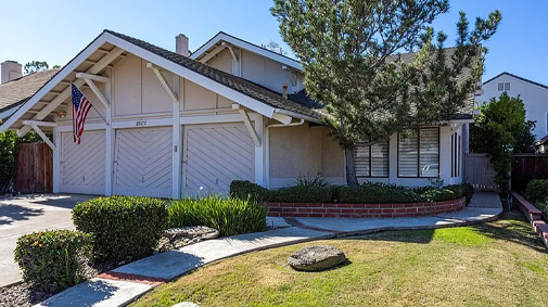 25572 Loganberry Ln, Lake Forest, CA 92630856